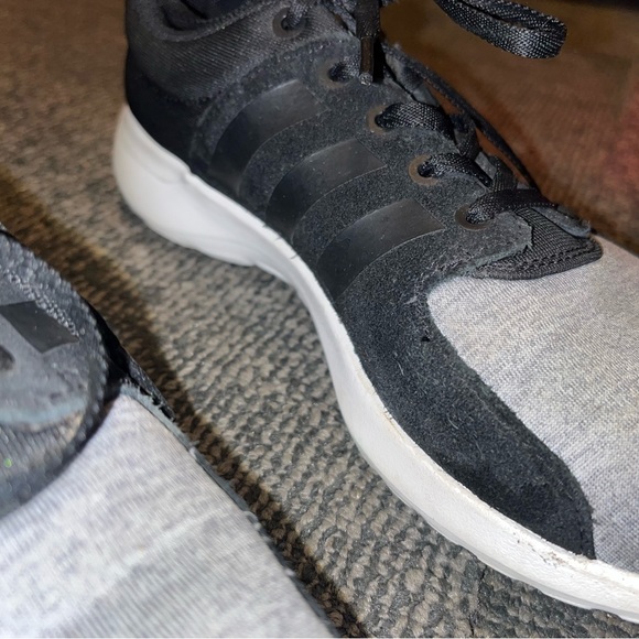 Adidas runners - Picture 7 of 7